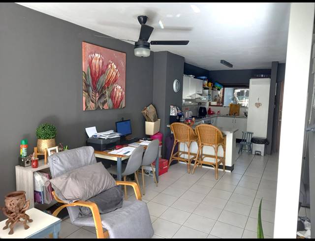 2 BEDROOM DUPLEX FOR SALE IN BLUFF